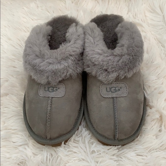UGG Shoes - genuine shearling UGG Coquette slipper Sz 6